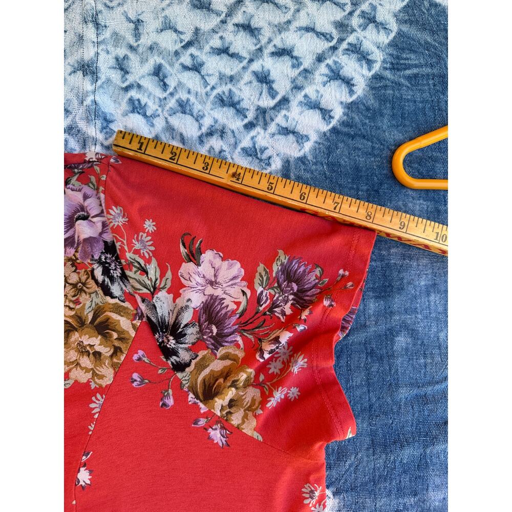 Torrid Super Soft Floral Blouse Torrid 3 - Picture 10 of 10